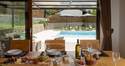 Villa Balussi (Istria - Buzet)