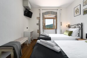 4 dormitoris i Internet 