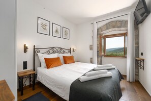 4 chambres, accès à Internet