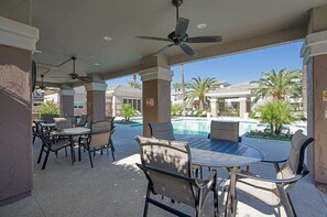 Outdoor dining - Kierland Greens Getaway (Scottsdale)