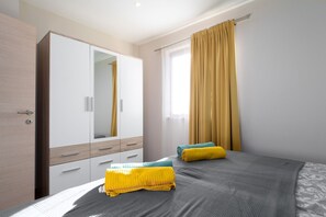 2 bedrooms, internet