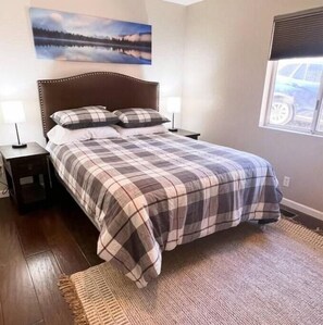 4 makuuhuonetta, vauvan matkasänky, ilmainen Wi-Fi, vuodevaatteet