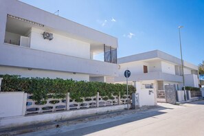 Standard House, 2 Bedrooms, Balcony (Torre Lapillo Apartment Sea View) | Exterior