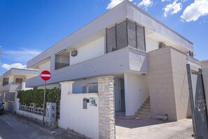 Standard House, Multiple Bedrooms (Torre Lapillo Apartment Sea View) | Exterior