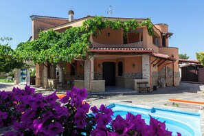 Exterior - Villa Erika with private pool and garden (Lecce)