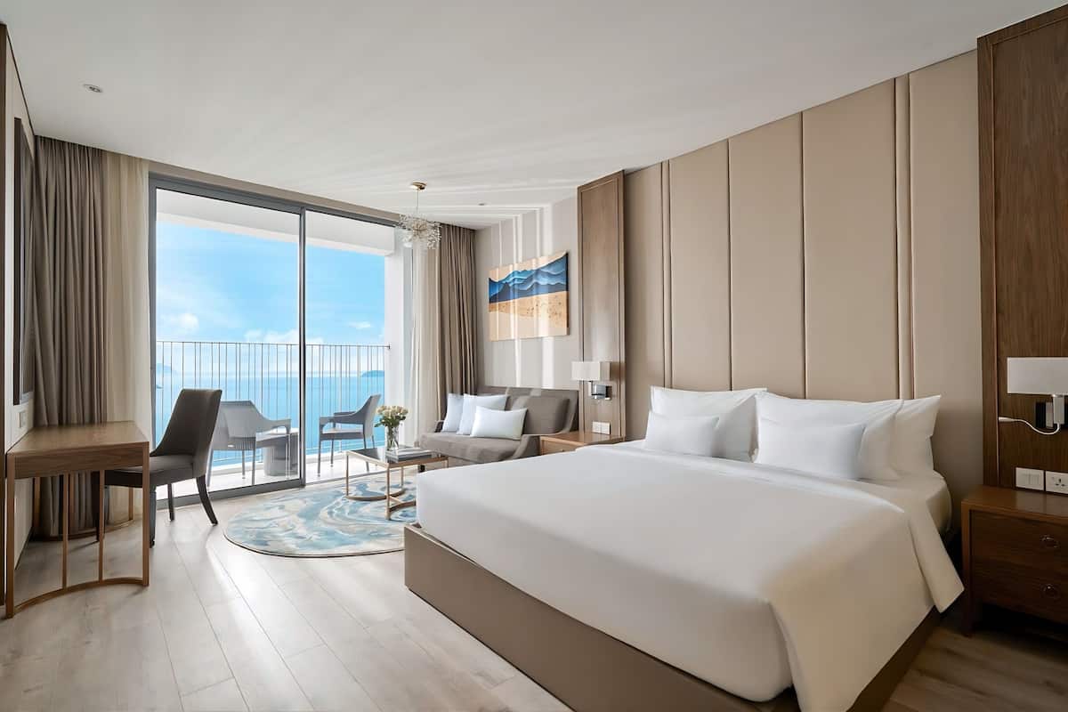 Executive Double or Twin Room, 1 King Bed, Balcony, Ocean View