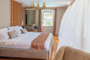 4 camere, ferro/asse da stiro, Wi-Fi gratuito, lenzuola