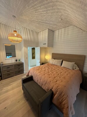 3 chambres, fer et planche à repasser, Wi-Fi, draps fournis