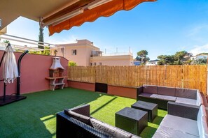 Terrace/patio - 4-storey townhouse with chill-out, BBQ and pool (Benajarafe)