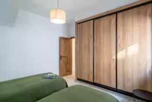 3 Schlafzimmer, Bügeleisen/Bügelbrett, WLAN, Bettwäsche