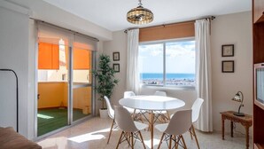 Dining - Breakfast with views, parking, terrace and pool (La Cala del Moral)