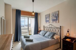 3 Schlafzimmer, Bügeleisen/Bügelbrett, Reisekinderbett, WLAN