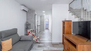 Living area - New sunny house - Steps to beach with terrace (La Cala del Moral)