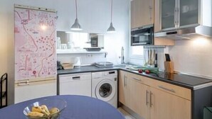 Private kitchen - Design loft close to beach in the core of El Palo (Málaga)