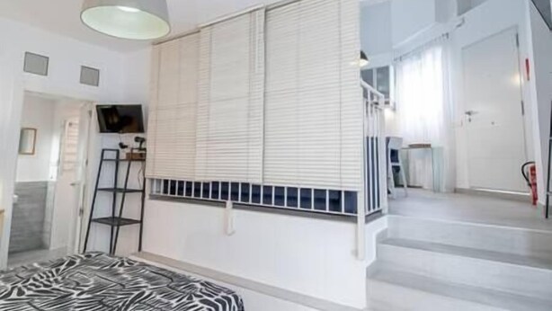 Room - Design loft close to beach in the core of El Palo (Málaga)