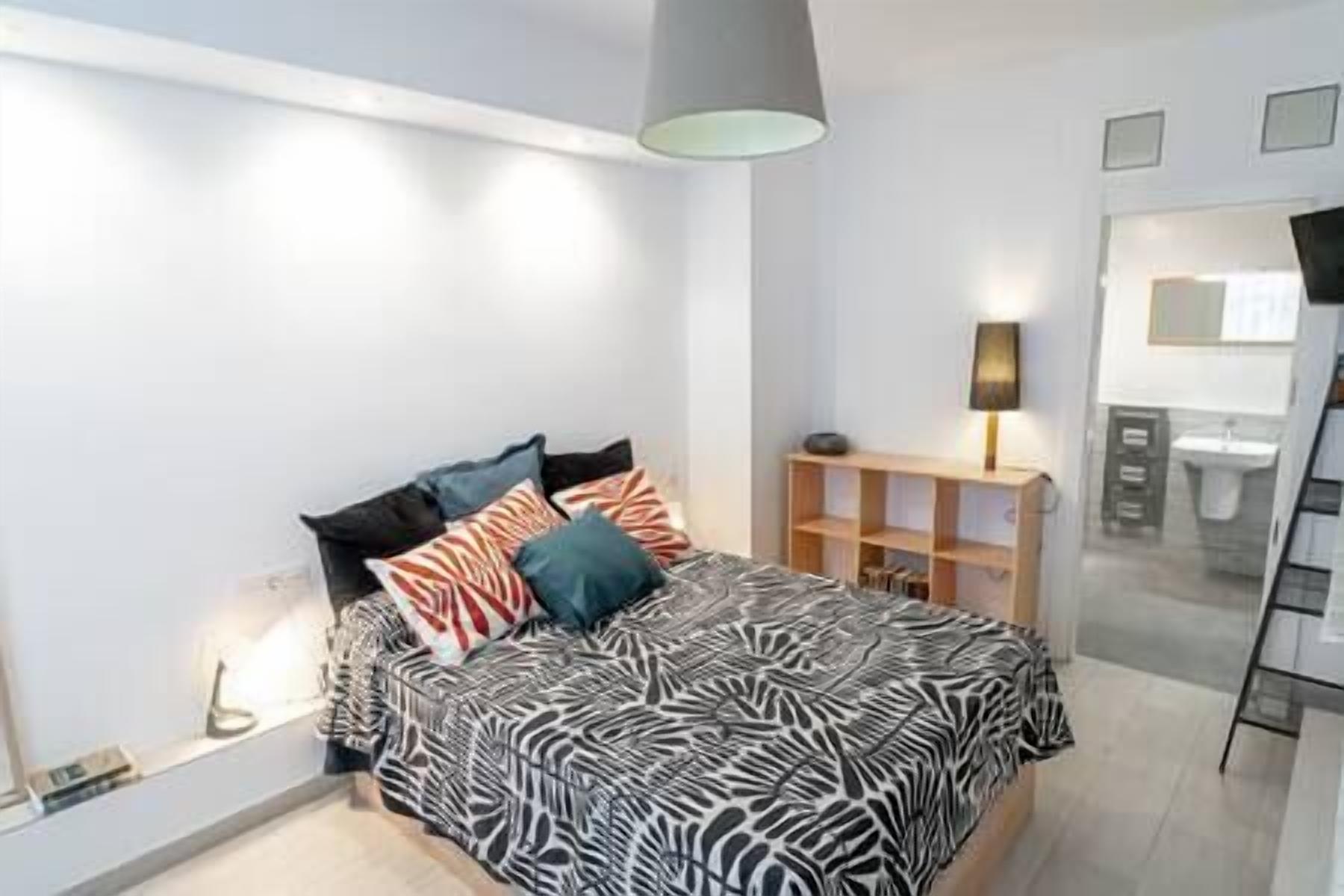 1 bedroom, iron/ironing board, travel crib, WiFi