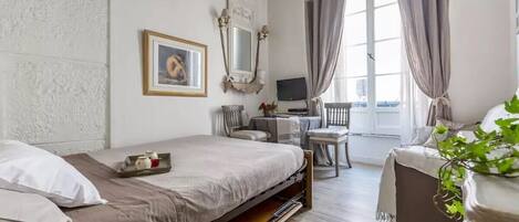 1 soverom, strykejern/-brett, wi-fi og sengetøy