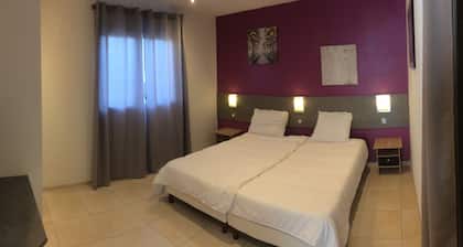 Bel Appartement 41 m2 adapté PMR Lamalou-les-Bains pour curistes.