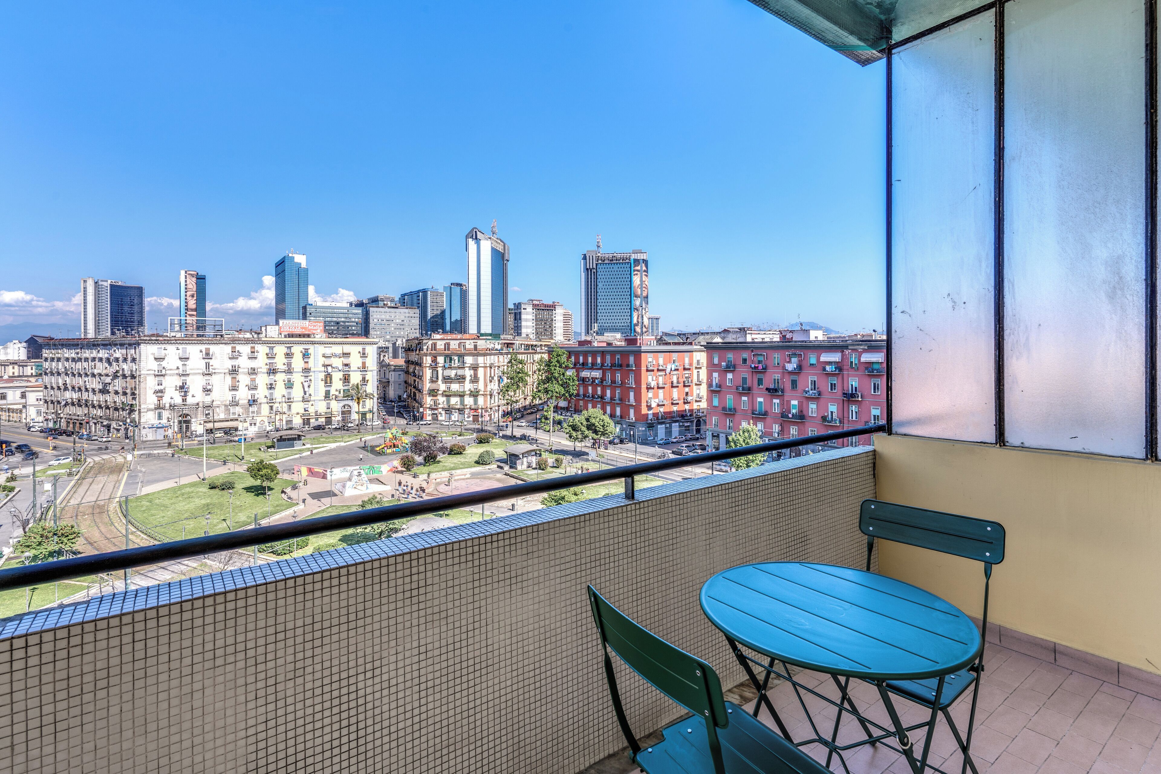 Foto - National Square Napoli