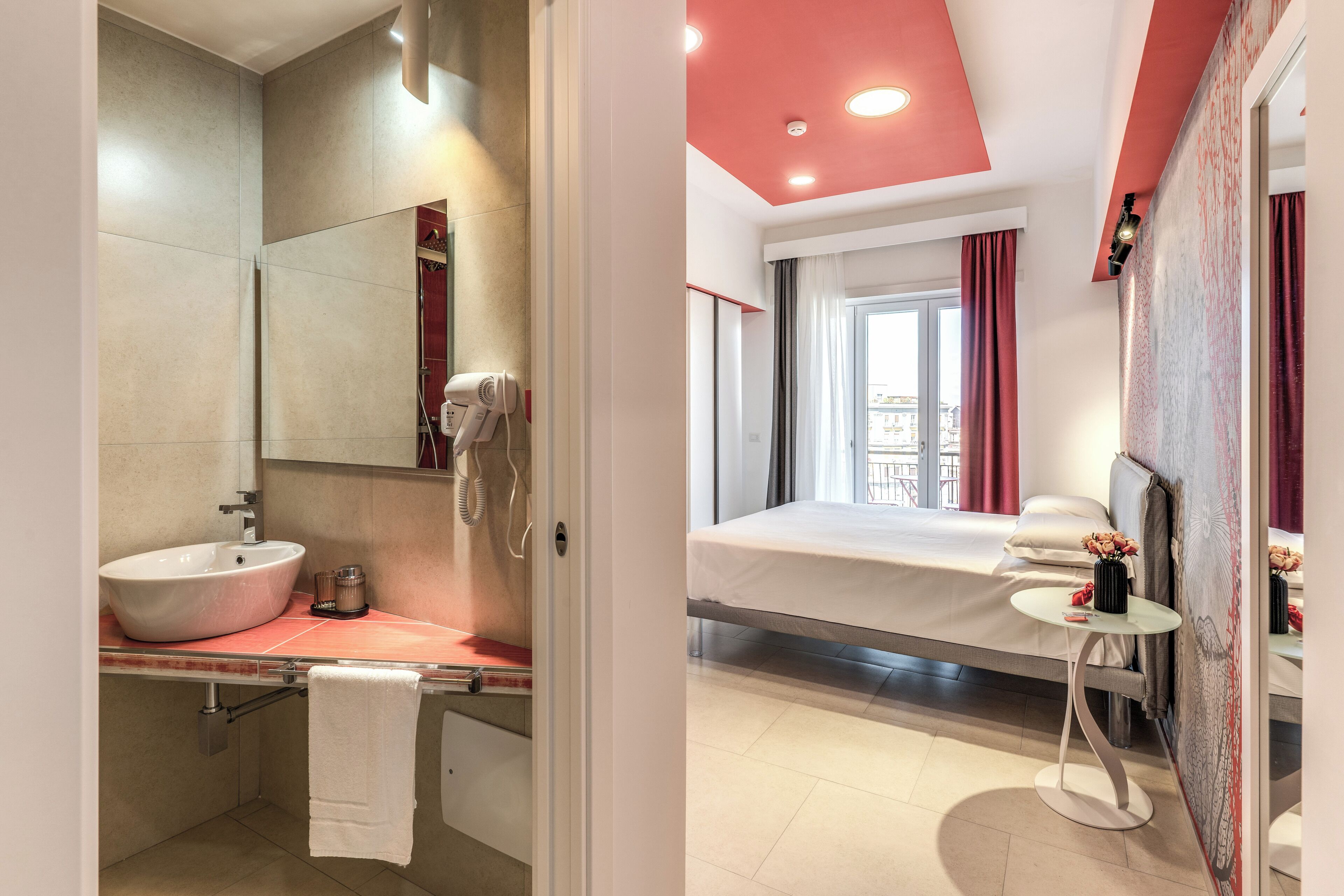 Foto - National Square Napoli