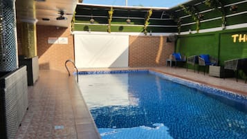 Udendørs pool