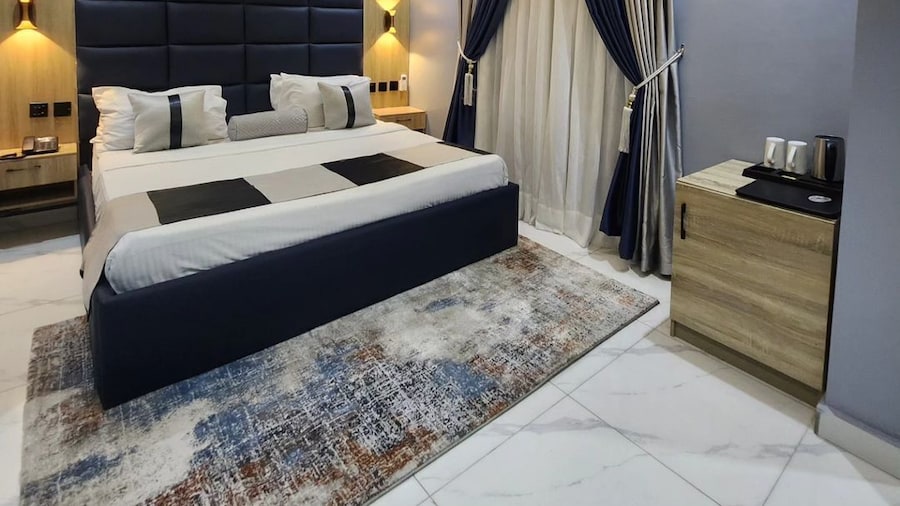 Atlantic Palms Suites