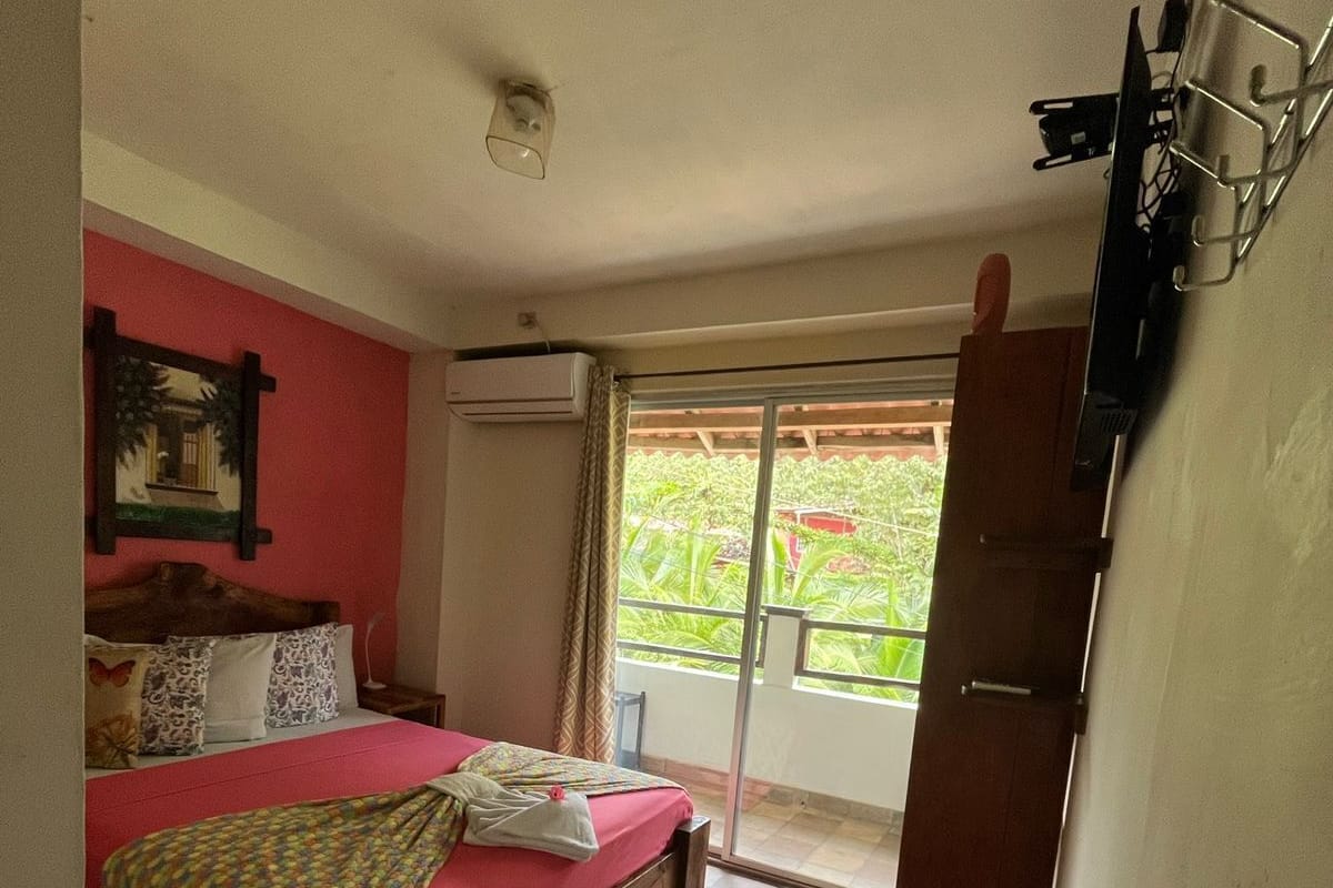Quadruple Room | Free WiFi, bed sheets