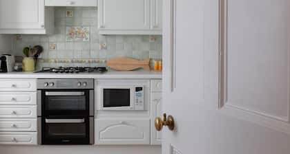 Perfect Salcombe Hideaway - Kings View, Fore Street, in the heart of Salcombe
