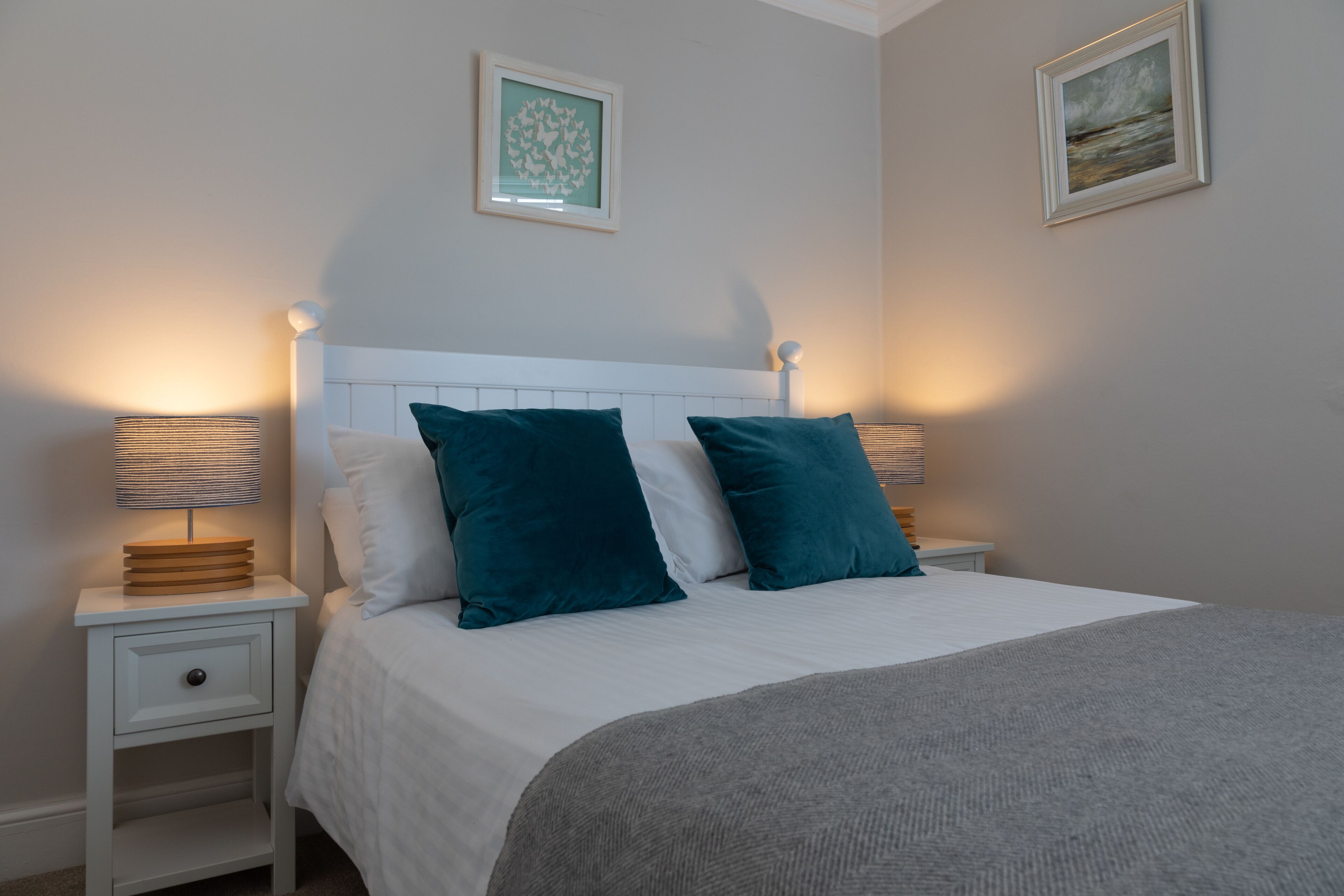 4 chambres, fer et planche à repasser, lit parapluie, Wi-Fi gratuit