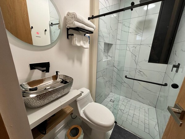 Bathroom - HANA175 (Mexico City)