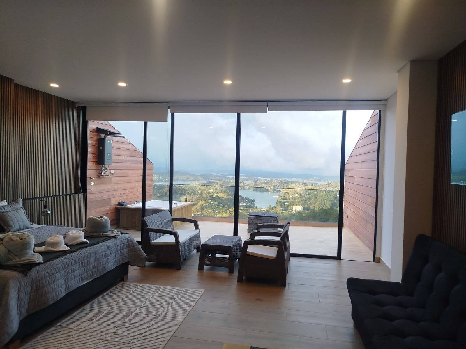 Apartamento | Escrivaninha, Wi-Fi de cortesia, individualmente decorados