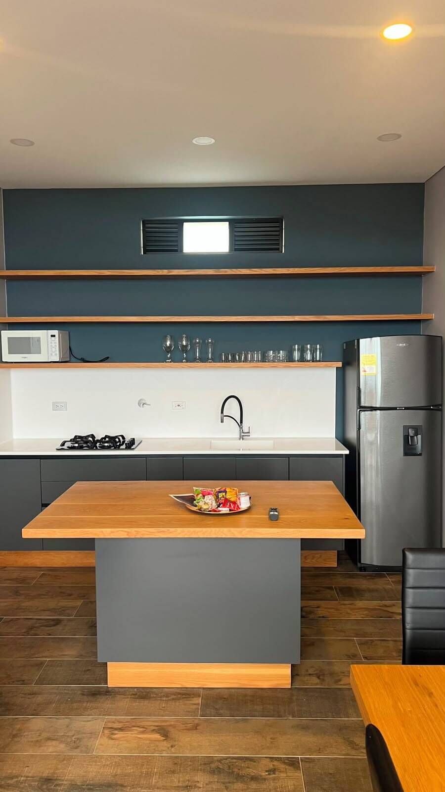 Deluxe Studio Suite | Desk, free WiFi, individually decorated, individually furnished
