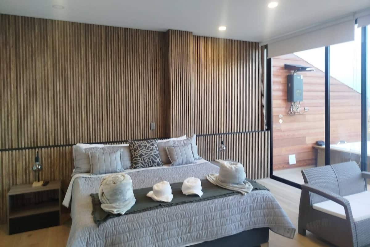 Bureau, Wi-Fi gratuit, décoration personnalisée