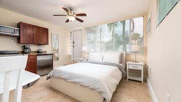 1 bedroom, desk, iron/ironing board, free WiFi