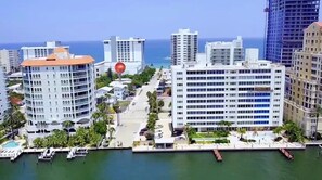 Exterior - Ocean Breeze Free Parking! Apt 5 (Fort Lauderdale)
