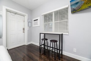 Interior - Ocean Breeze Paradise! Apt 5A (Fort Lauderdale)