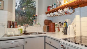 Fridge, dishwasher, electric kettle, toaster