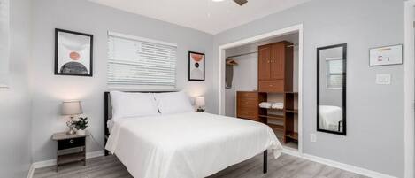 2 dormitorios, escritorio, tabla de planchar con plancha y wifi gratis