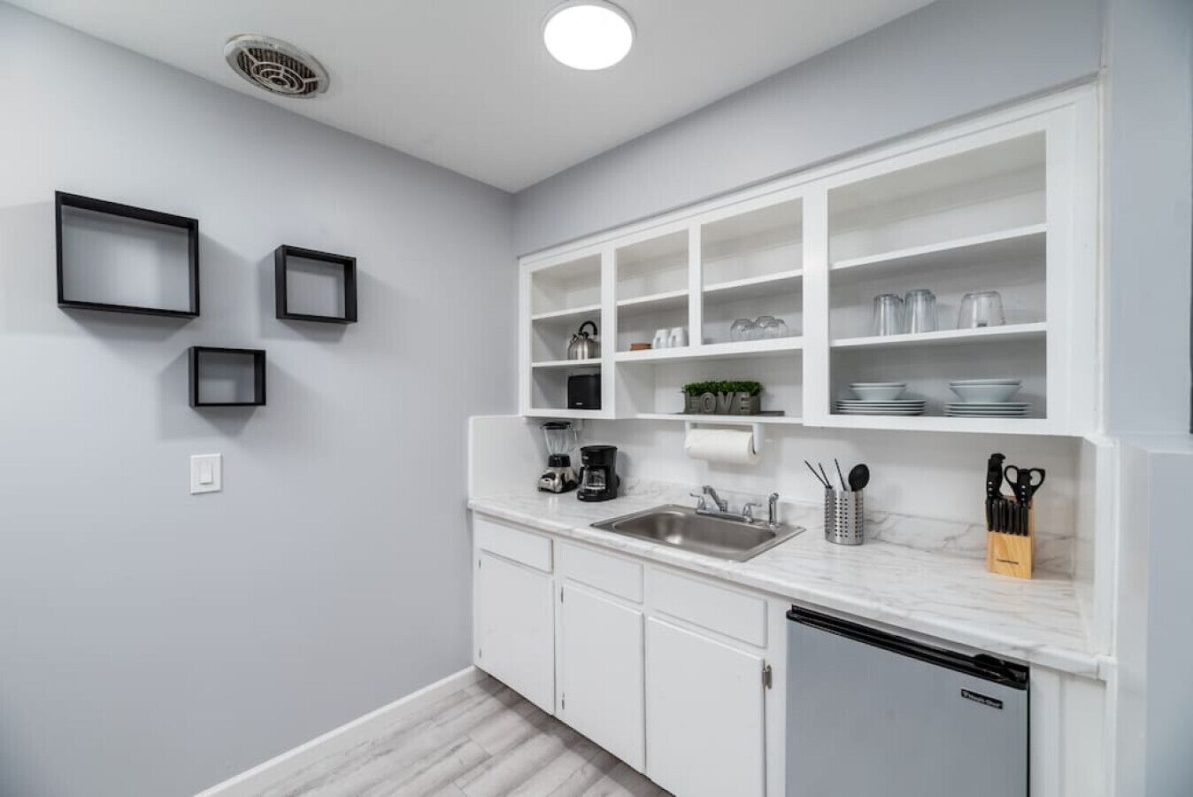 微波炉、炉灶、茶具/咖啡用具、烤面包机