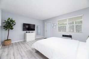 1 bedroom, desk, iron/ironing board, free WiFi