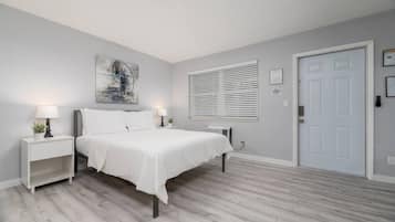 1 Schlafzimmer, Schreibtisch, Bügeleisen/Bügelbrett, kostenloses WLAN