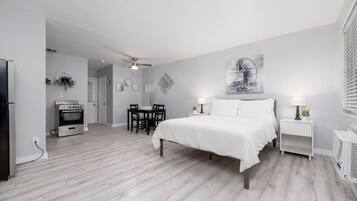 1 habitación, escritorio, tabla de planchar con plancha y wifi gratis