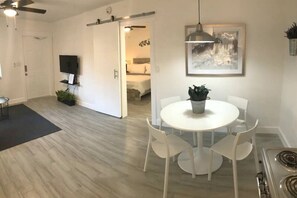 1 bedroom, desk, iron/ironing board, free WiFi