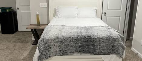 1 多间卧室、熨斗/熨衣板、WiFi、床单