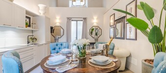 A private outdoor, 2 Bedrooms and a Pool inside Lucca