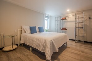 3 dormitorios, tabla de planchar con plancha, wifi y ropa de cama
