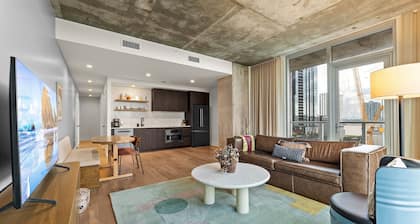 High Rise in the heart of ATX