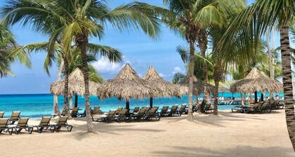 Bayahibe Cadaquez Caribe Beachfront Apt next to Dreams & Catalonia Resorts