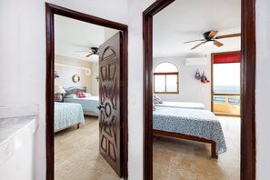 6 dormitorios, tabla de planchar con plancha, wifi y ropa de cama