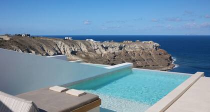 Omna Caldera Suites